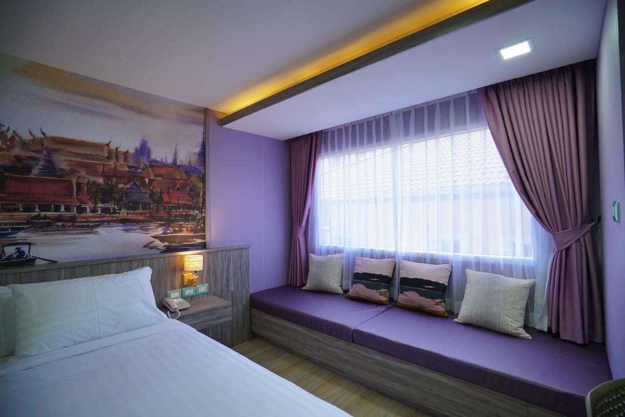 The Qube Fifty Hotel Bangkok Exterior foto